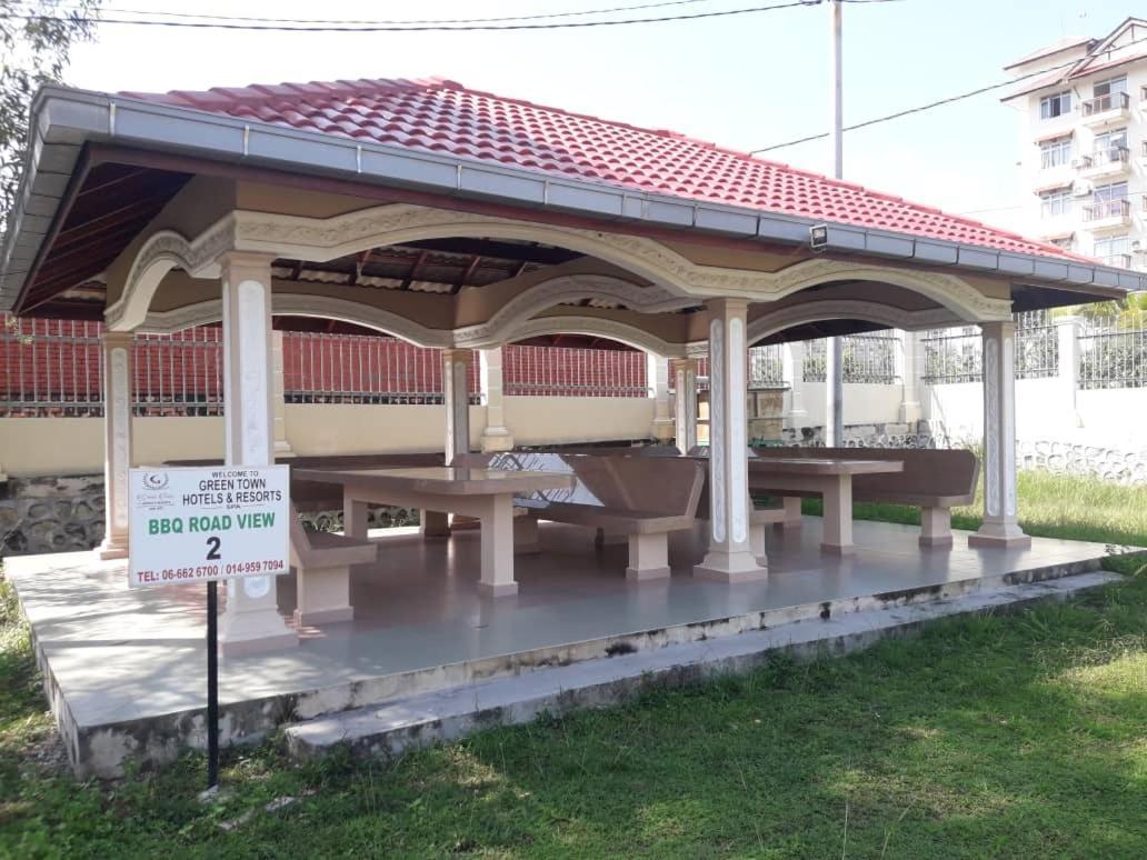 Green Town Hotel & Resort Port Dickson Dış mekan fotoğraf