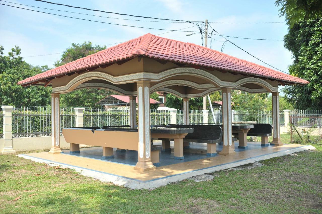 Green Town Hotel & Resort Port Dickson Dış mekan fotoğraf